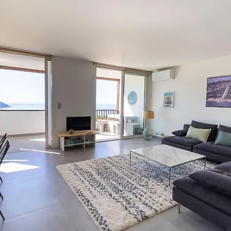 La Perle Bleue Apartment *
